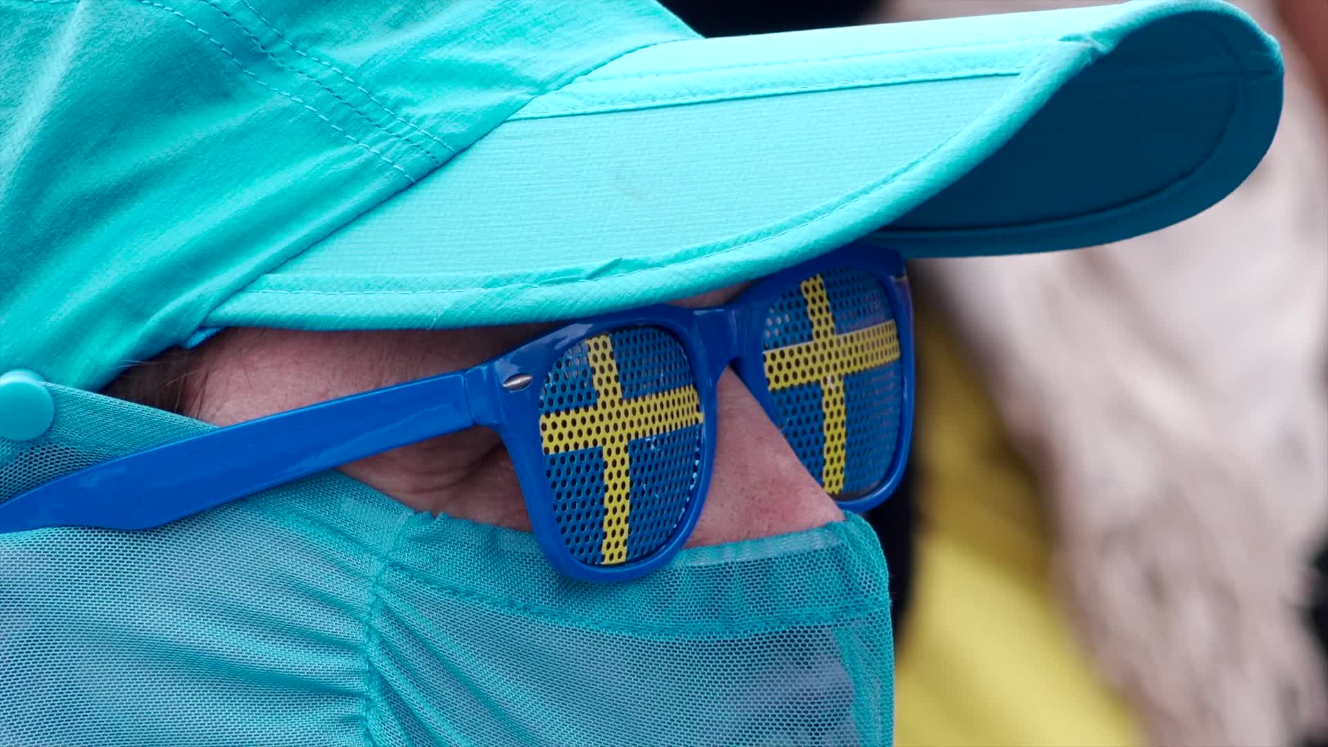 Protest against compulsory mask wearing in Poland