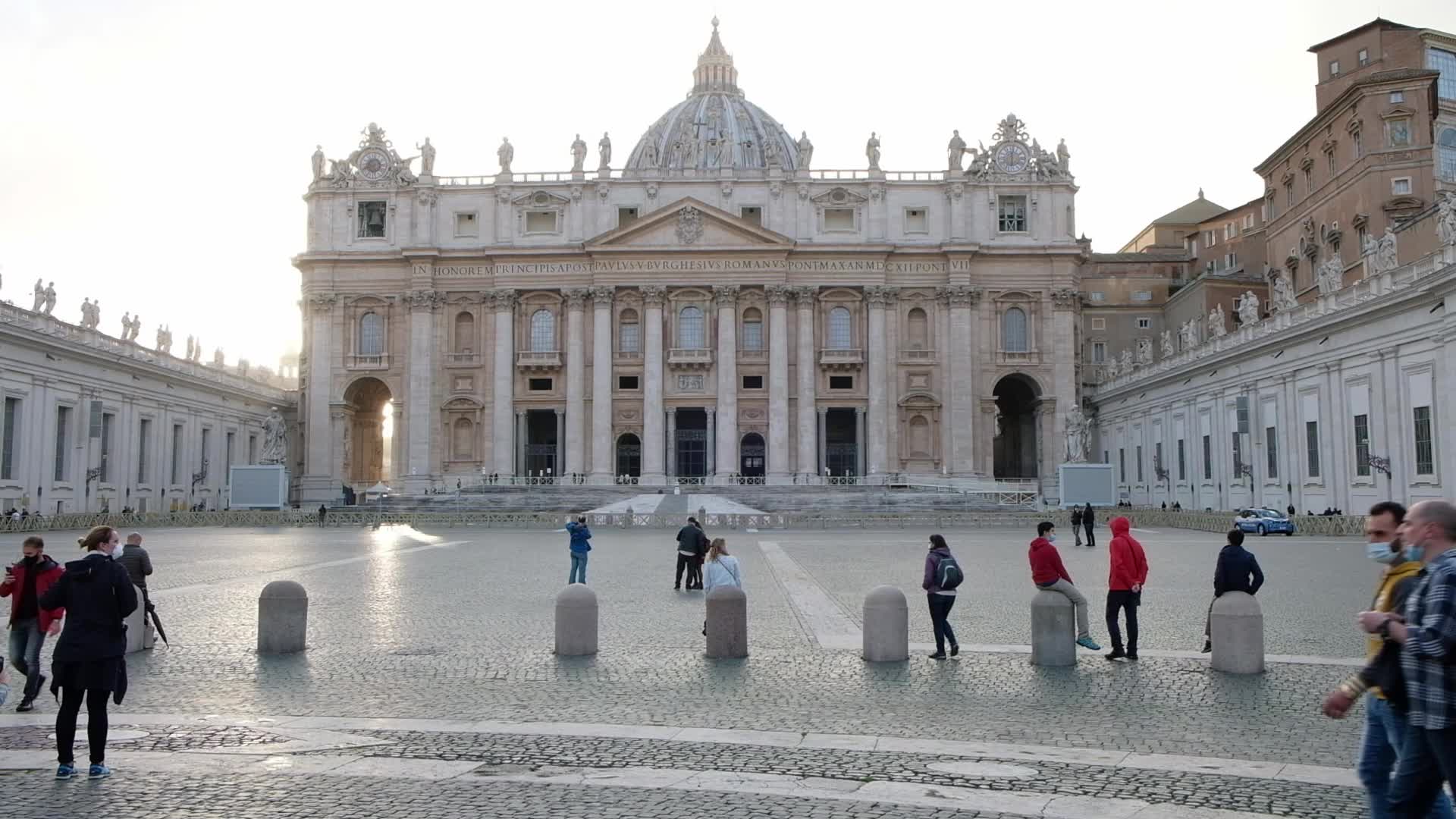 Mandatory use of masks in Italy amid the COVID-19 pandemic
