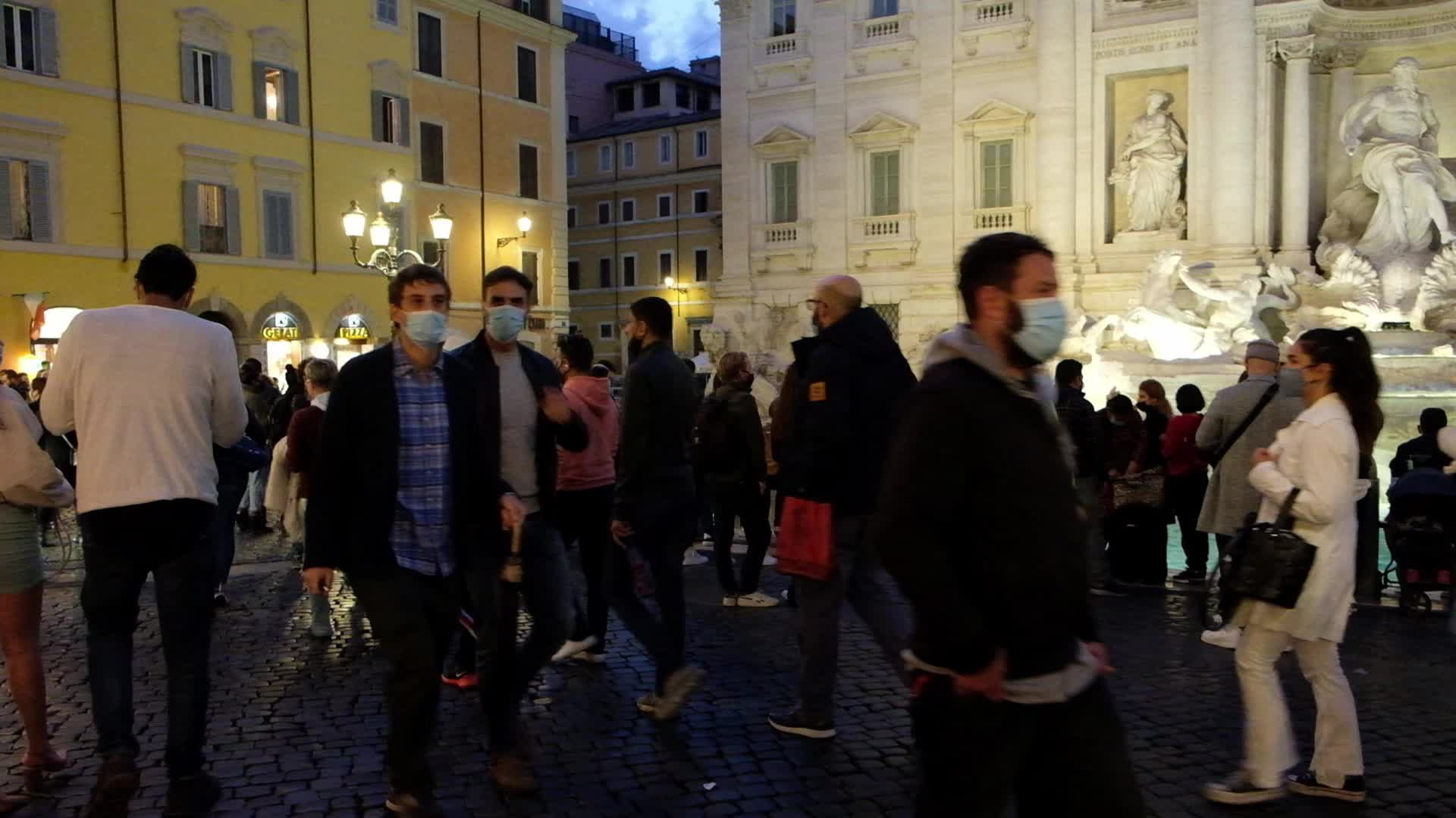 Mandatory use of masks in Italy amid the COVID-19 pandemic