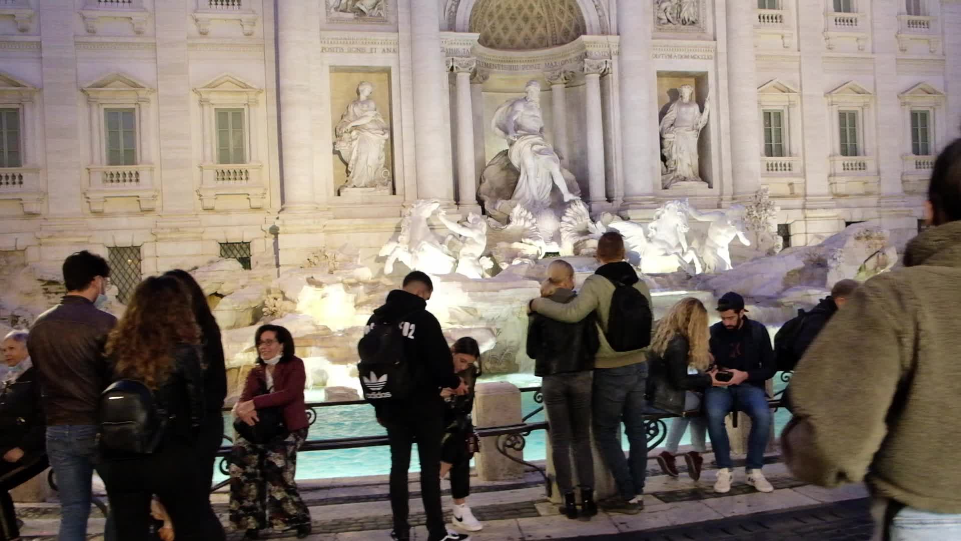 Mandatory use of masks in Italy amid the COVID-19 pandemic
