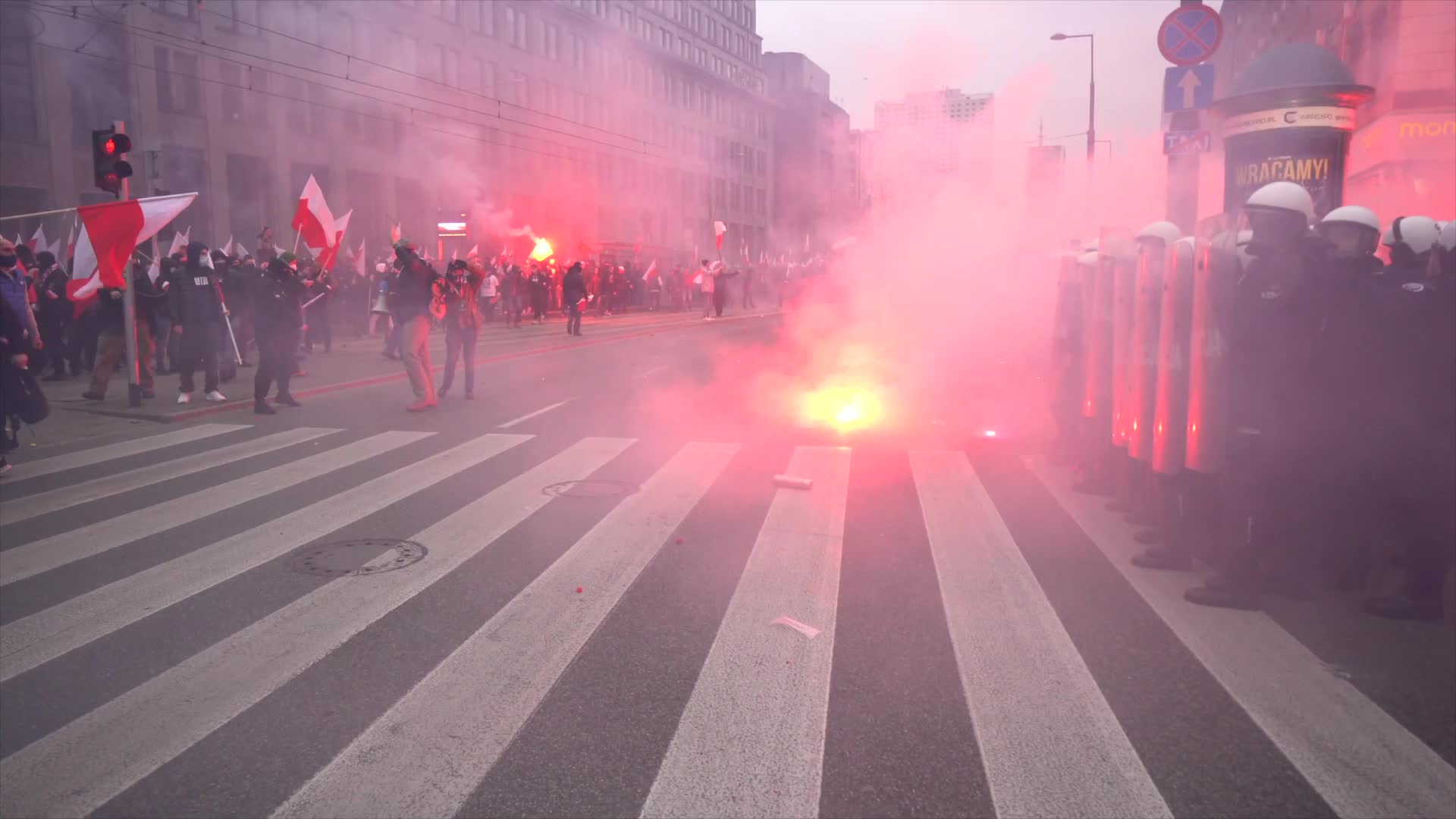 Violence erupts at Polish Independence Day march