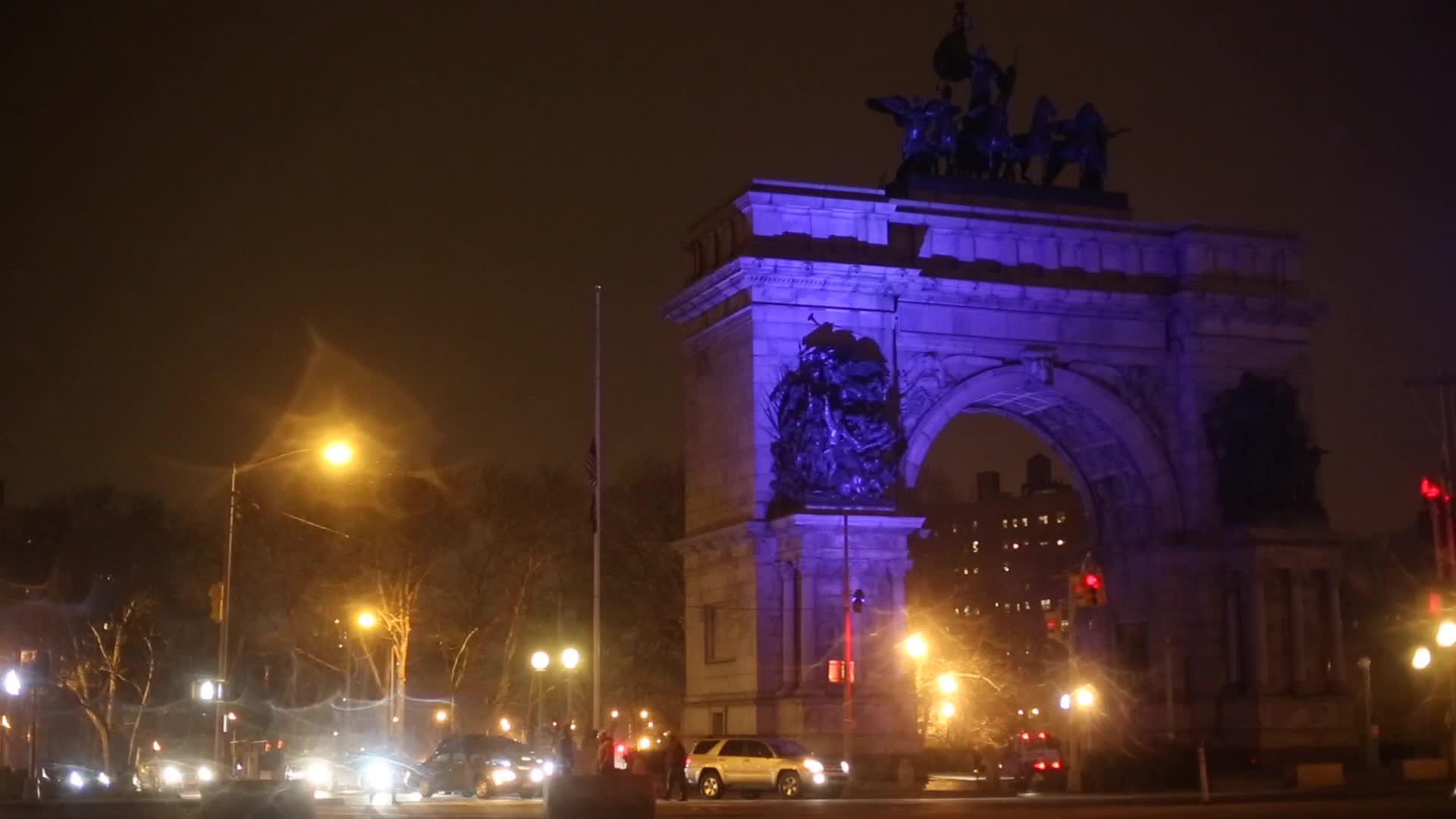 NYC: Grand Army Plaza night