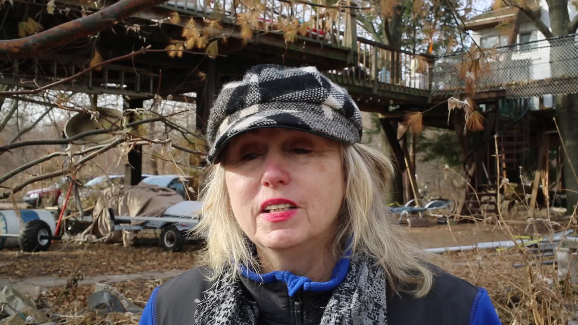 NYC: Staten Island resident SOT