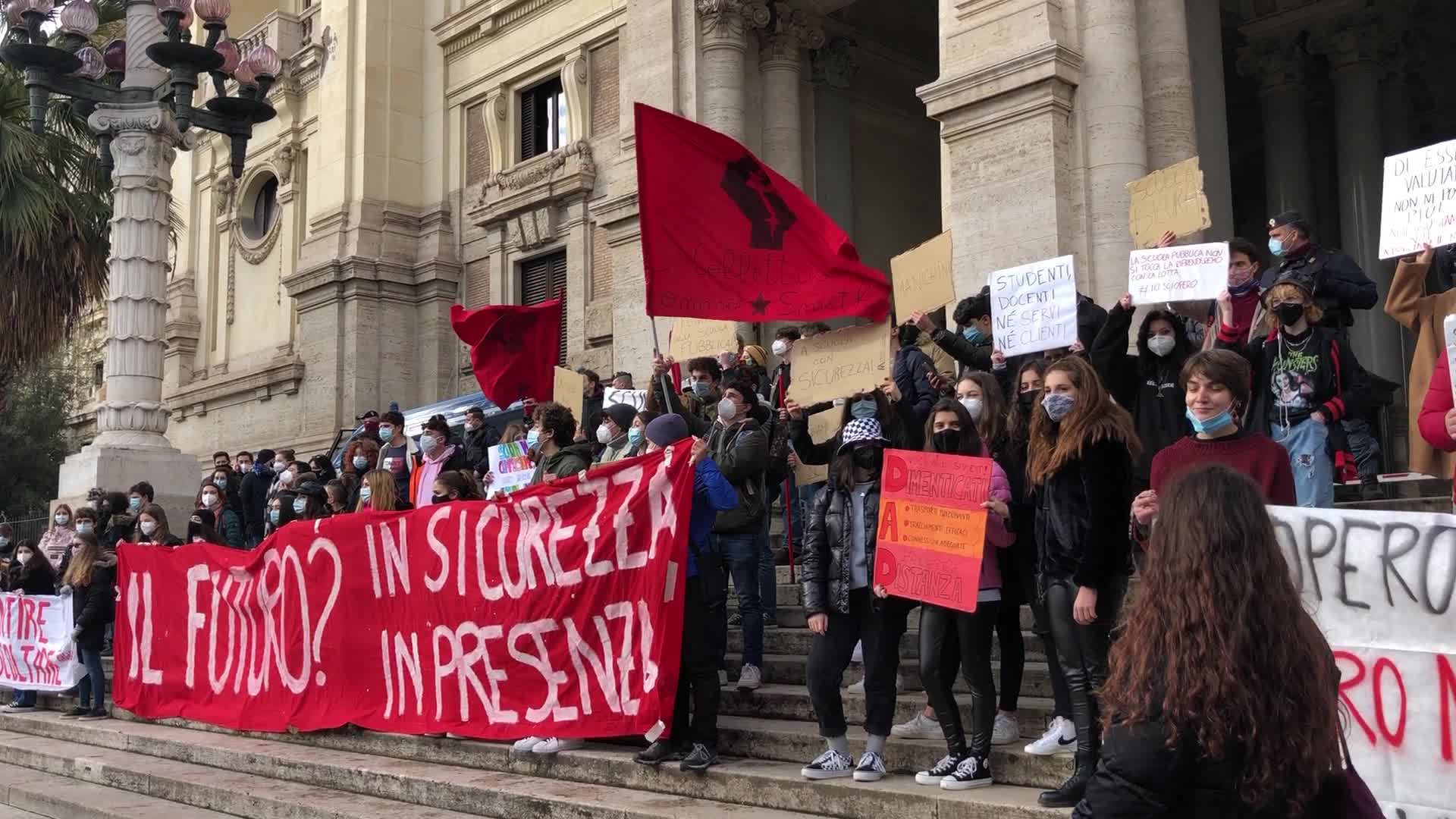 Students protest ouside the Ministry of Education in Rome