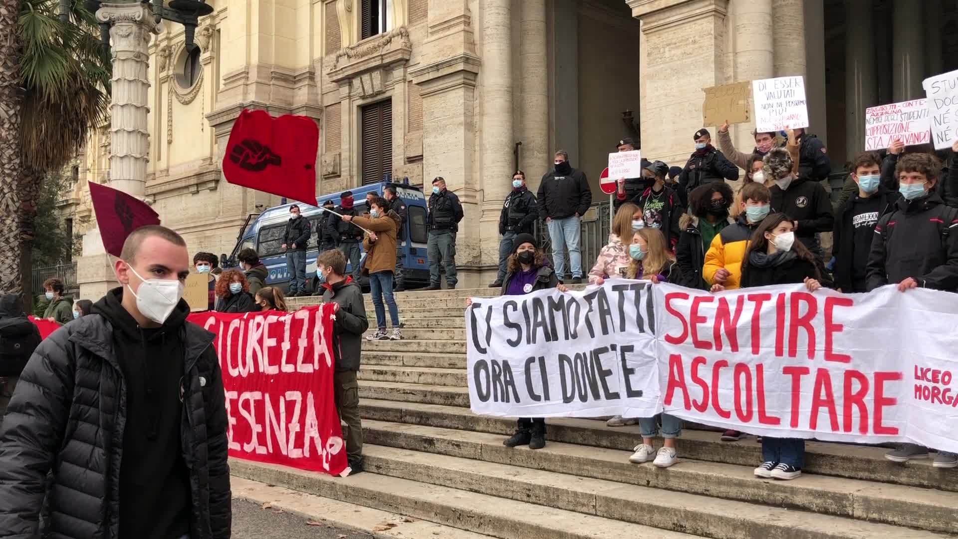 Students protest ouside the Ministry of Education in Rome
