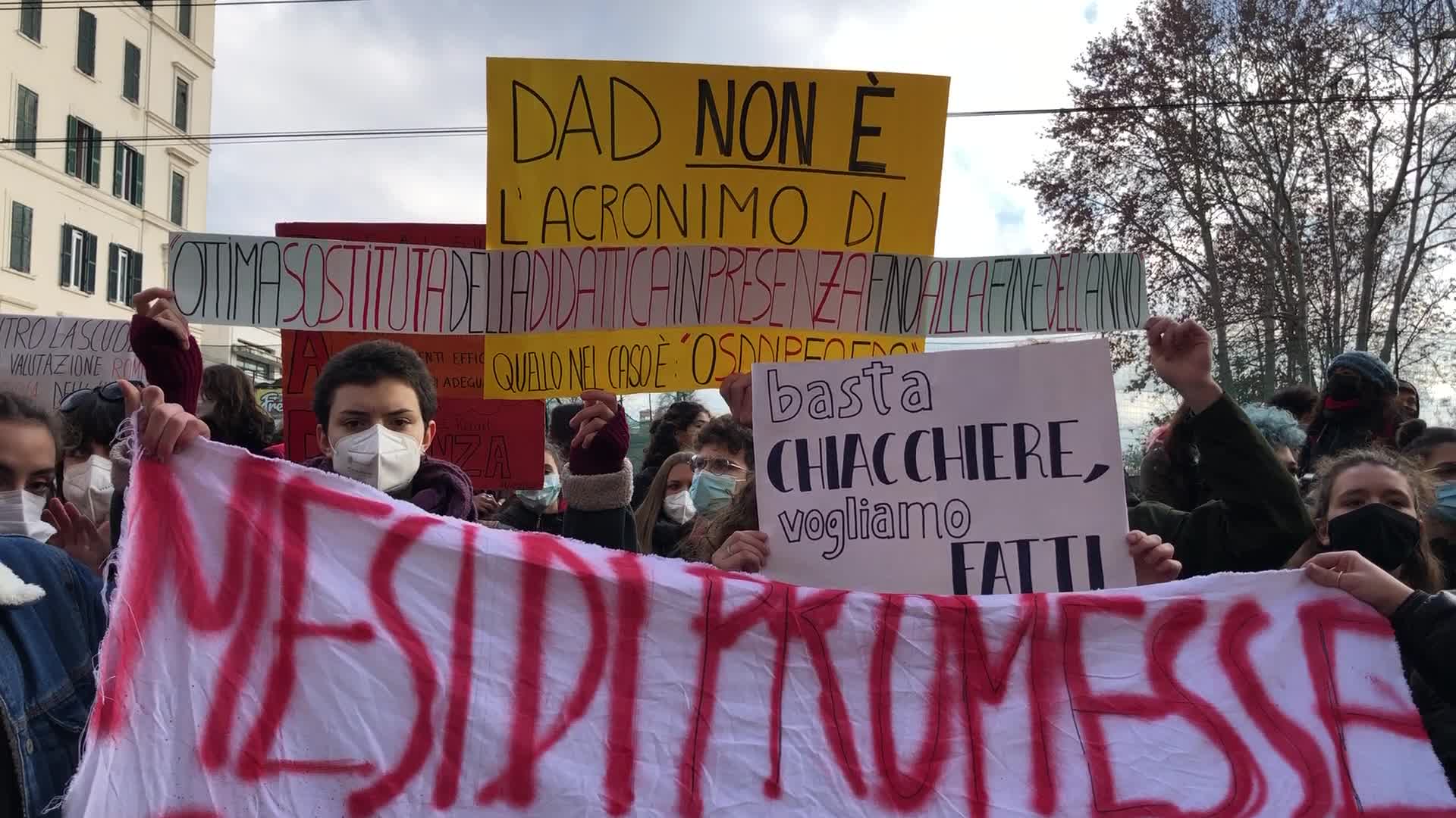 Students protest ouside the Ministry of Education in Rome