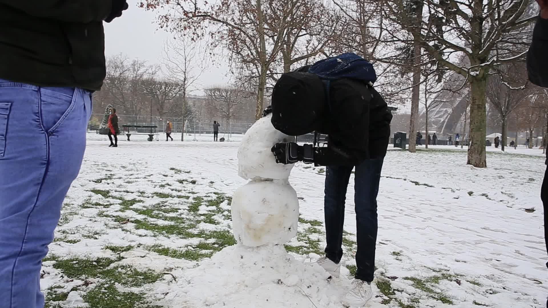First Snowfall of 2021 in Paris France