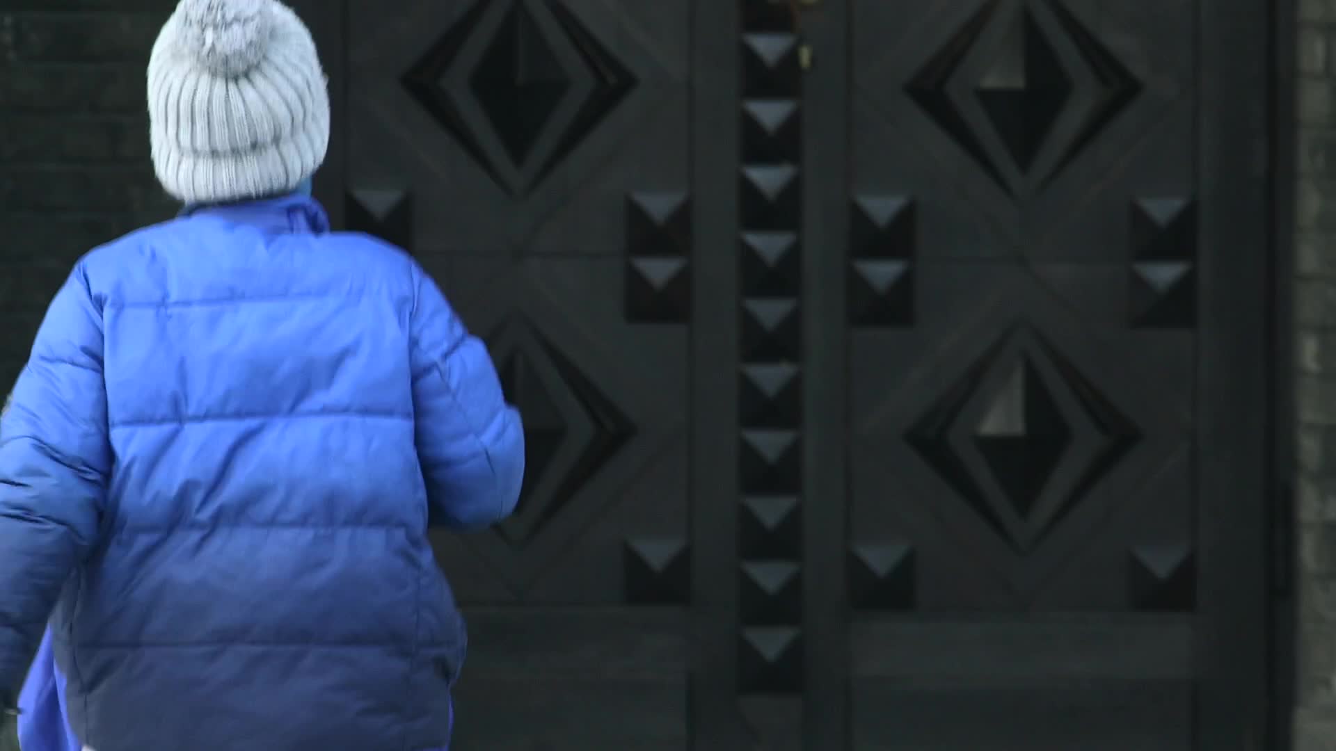 First three grades of primary school reopen in Poland amid epidemic