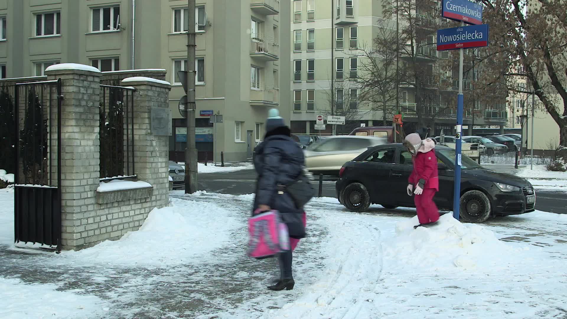 First three grades of primary school reopen in Poland amid epidemic