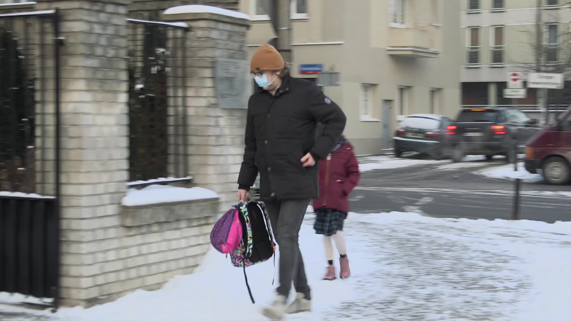 First three grades of primary school reopen in Poland amid epidemic