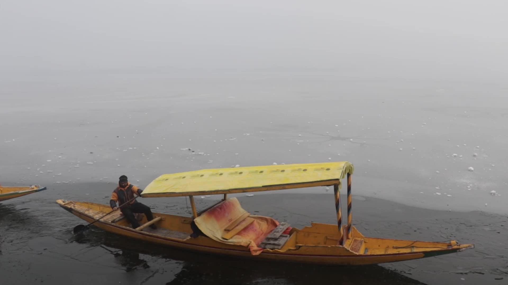 Srinagar records coldest night in nearly three decades