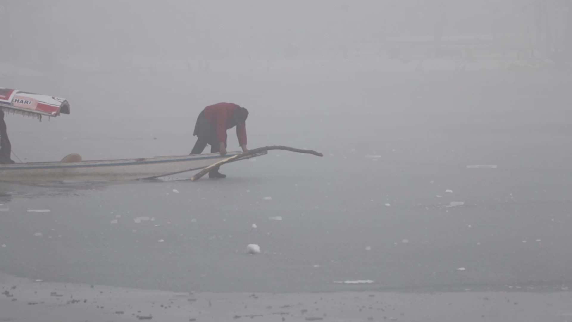 Srinagar records coldest night in nearly three decades