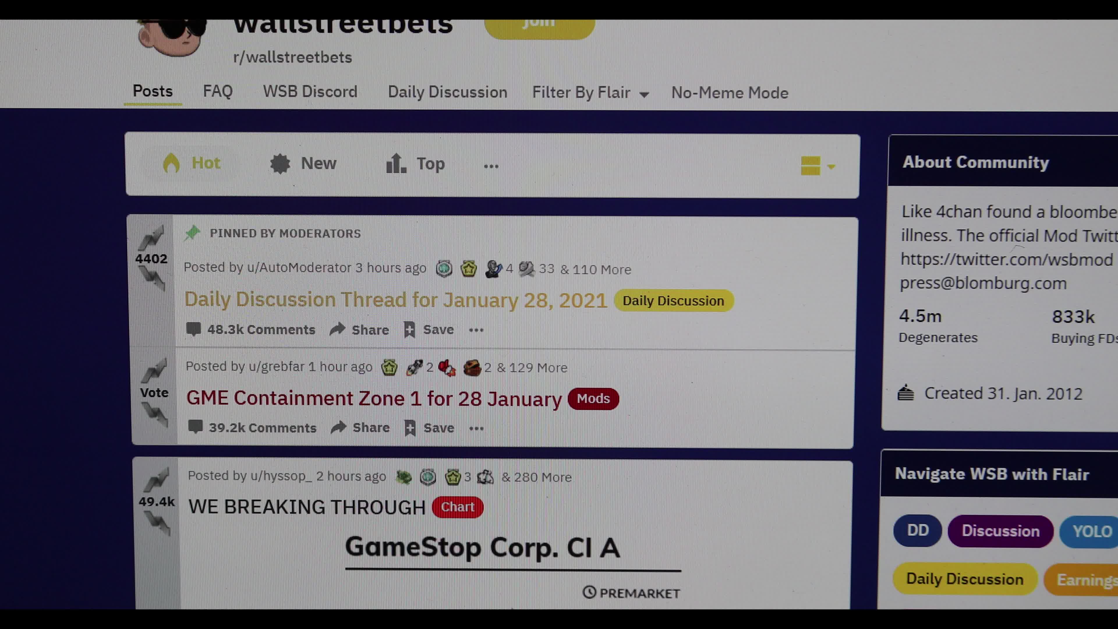 WallStreetBets Reddit causes rise of GameStop stock price