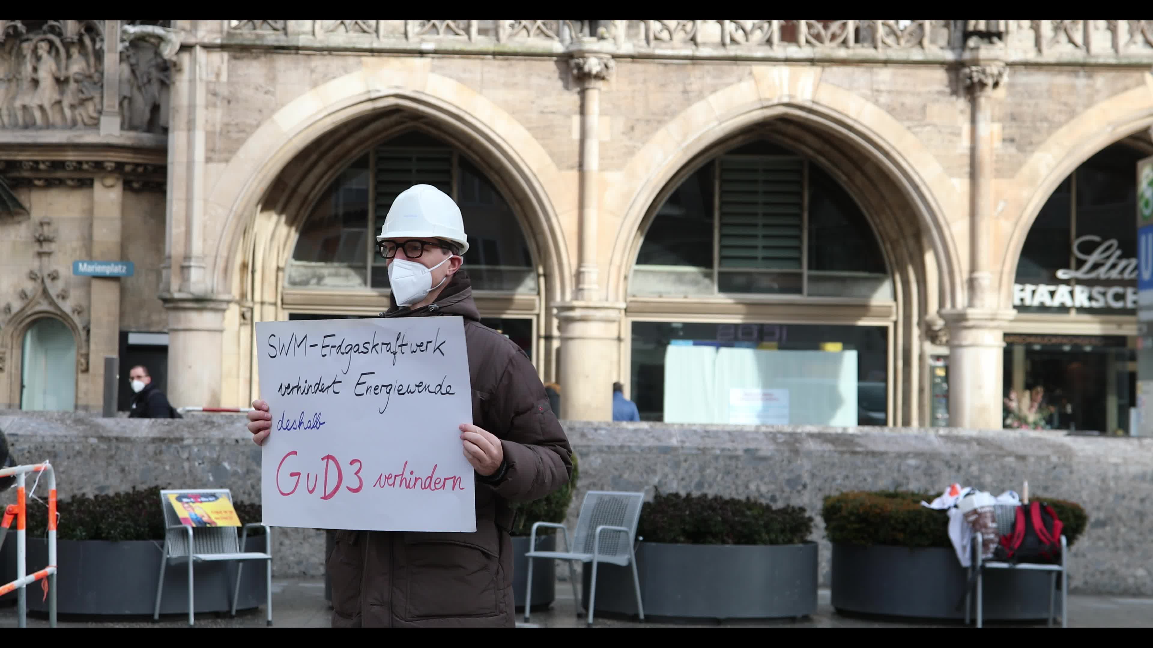 Extinction Rebellion protesting against Spirit Energy and a new natural gas power plant of the Munich public utilities