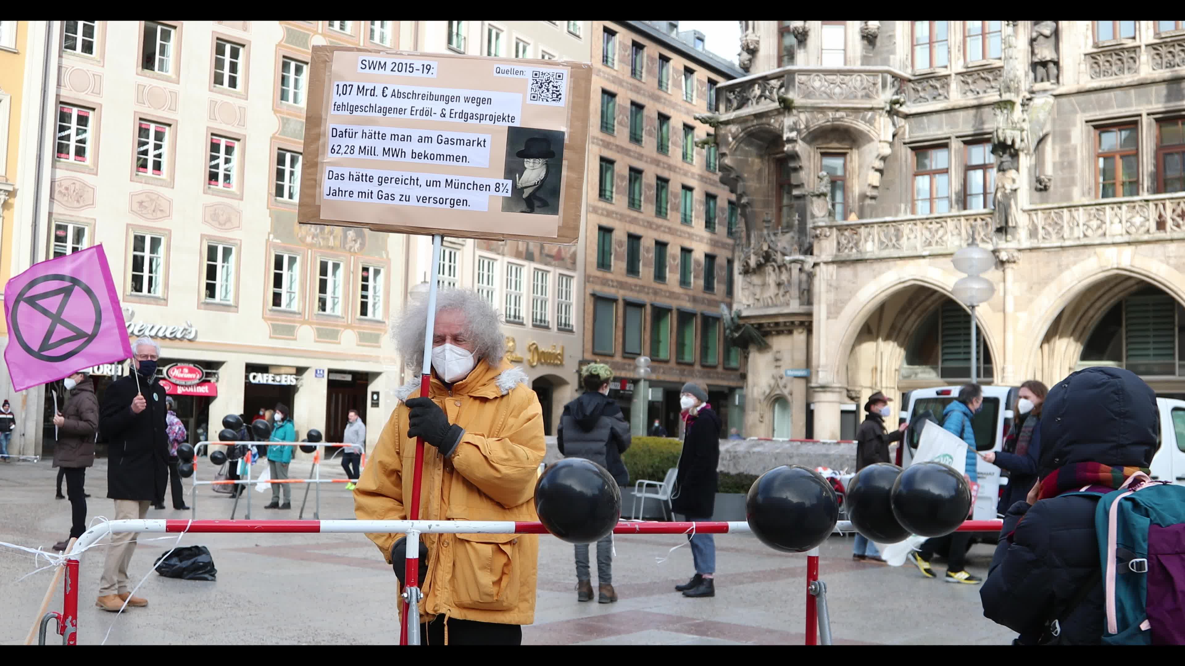 Extinction Rebellion protesting against Spirit Energy and a new natural gas power plant of the Munich public utilities