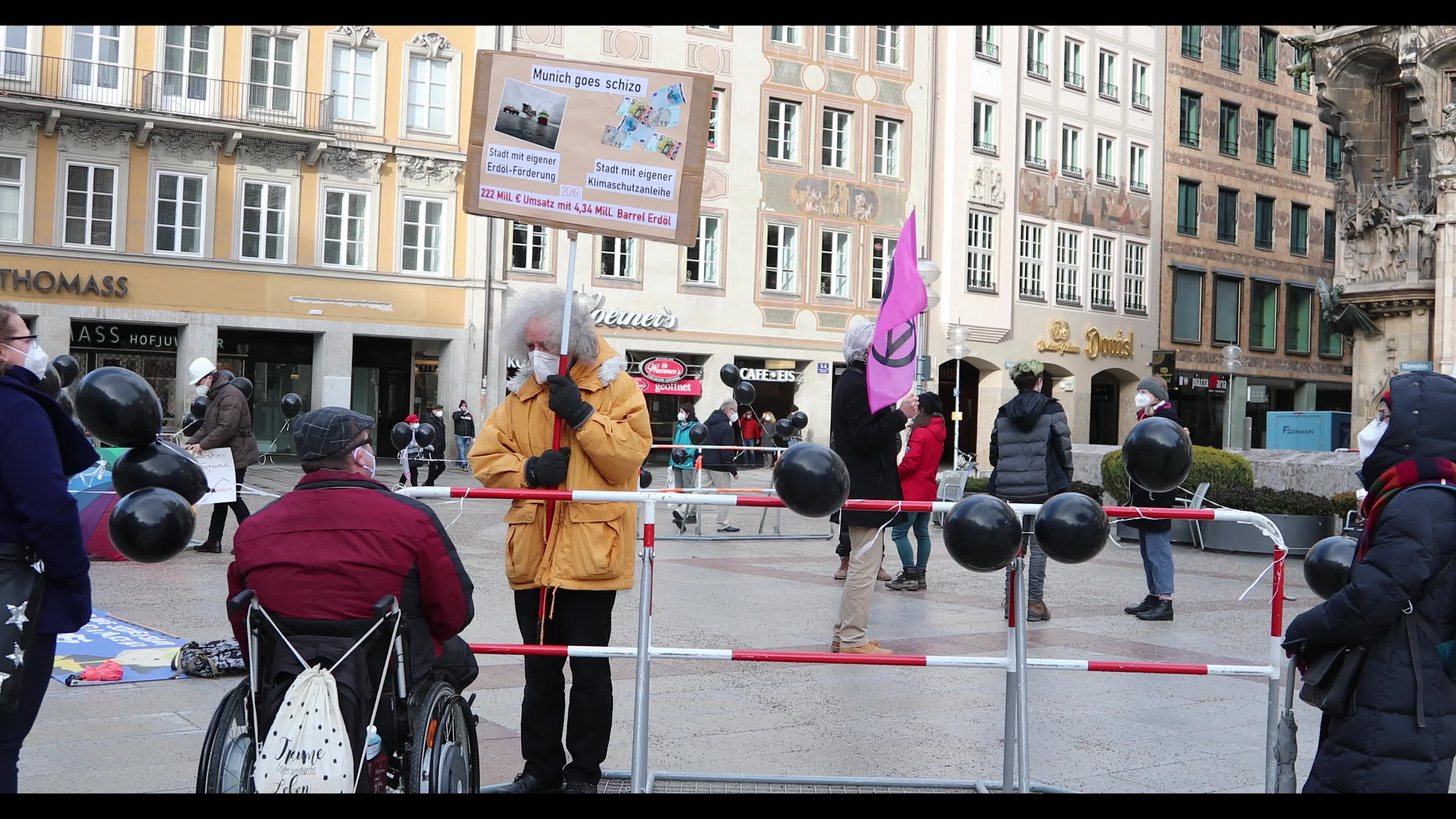 Extinction Rebellion protesting against Spirit Energy and a new natural gas power plant of the Munich public utilities