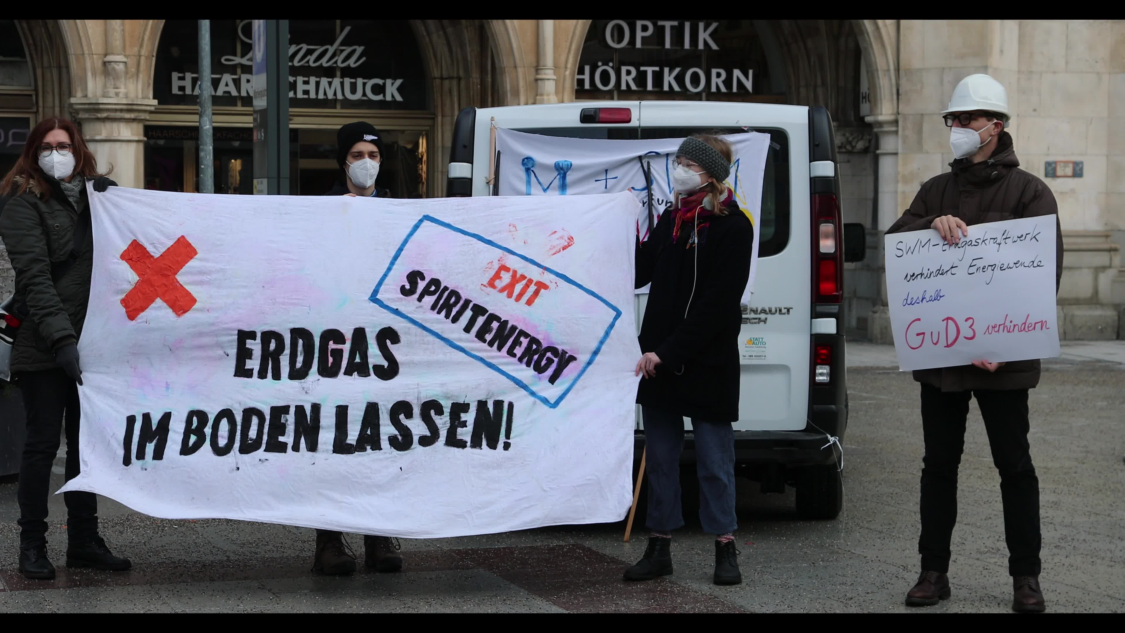 Extinction Rebellion protesting against Spirit Energy and a new natural gas power plant of the Munich public utilities