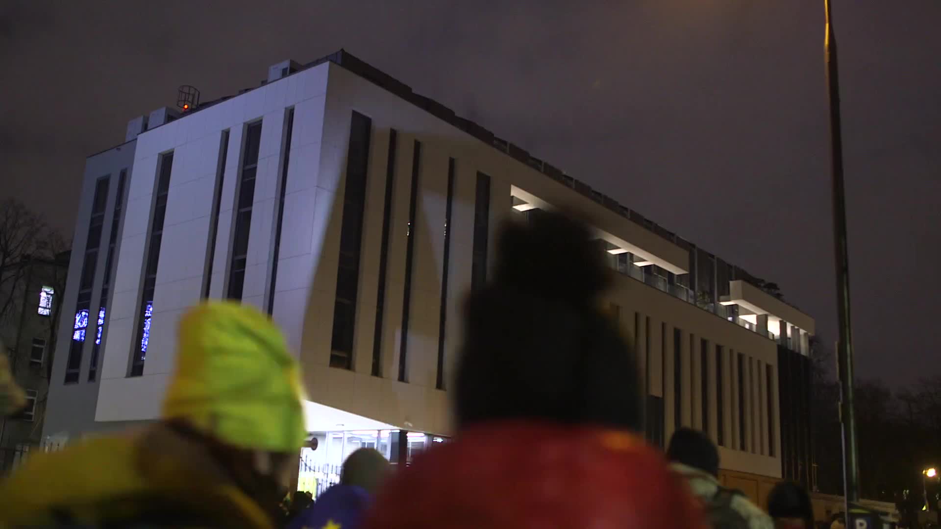 Pro-choice protest kick off in Poland after verdict published by Tribunal