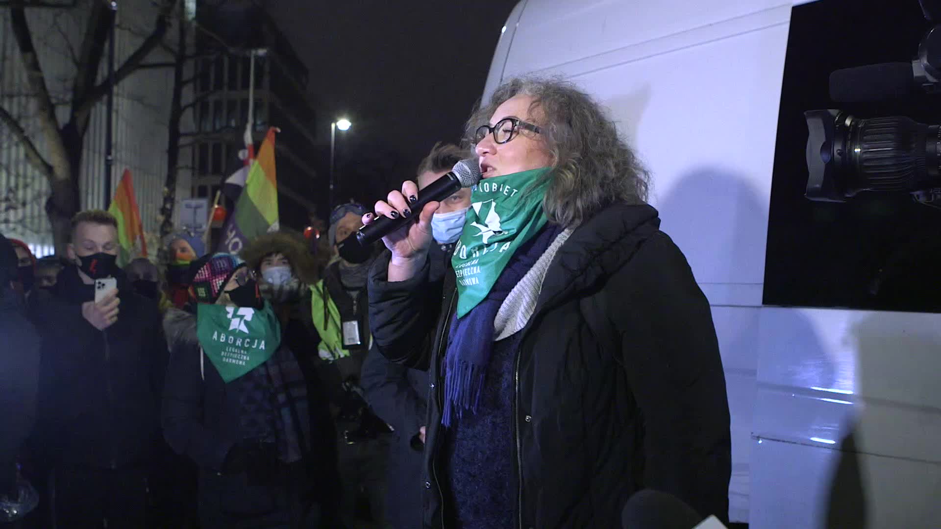 Pro-choice protest kick off in Poland after verdict published by Tribunal