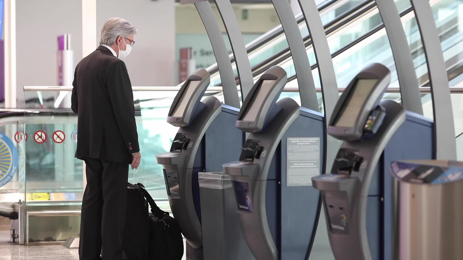 Canada announces new restrictions for travellers