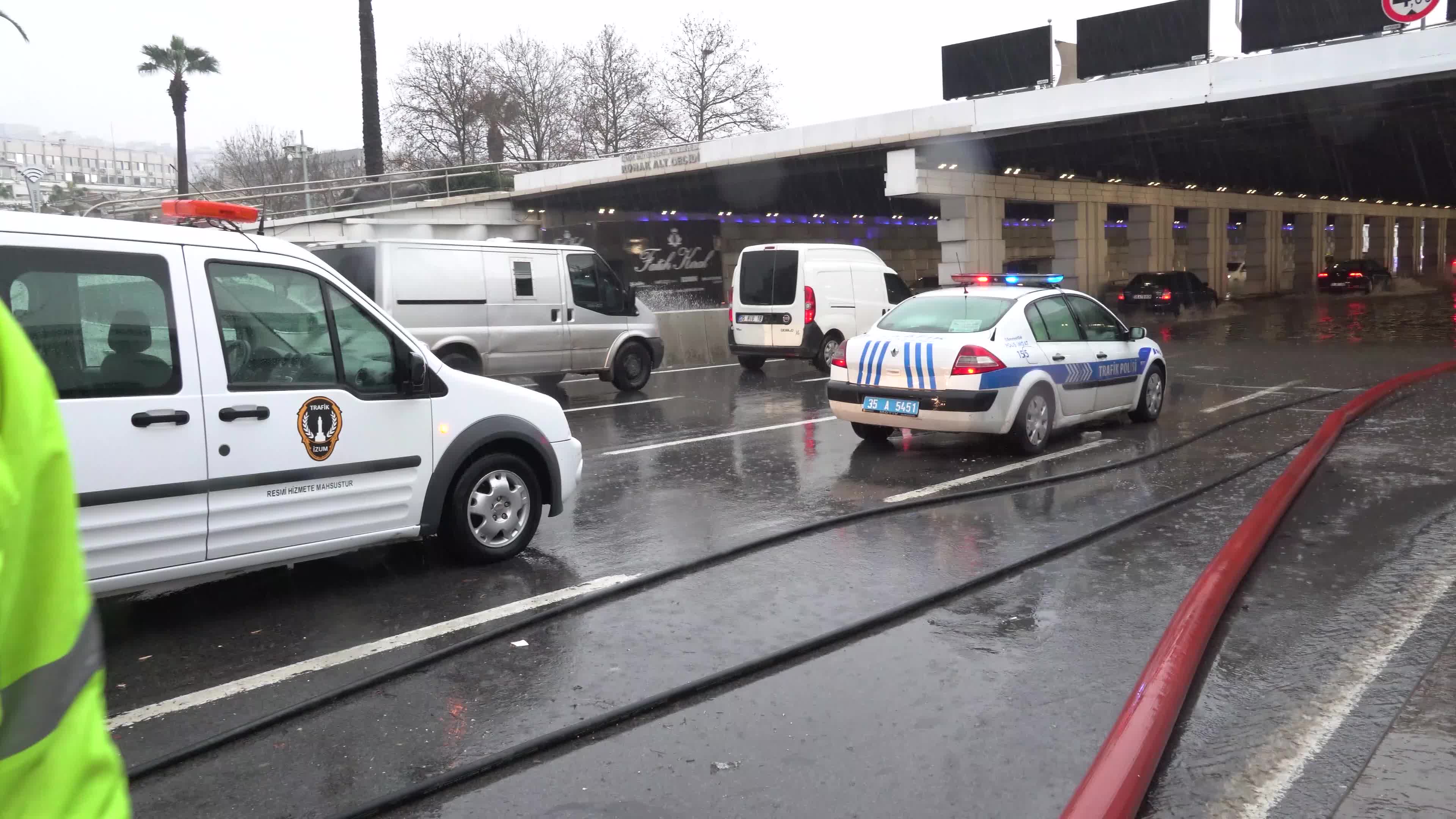 Heavy rainfall caused flooding and hit the Turkey's west side of city