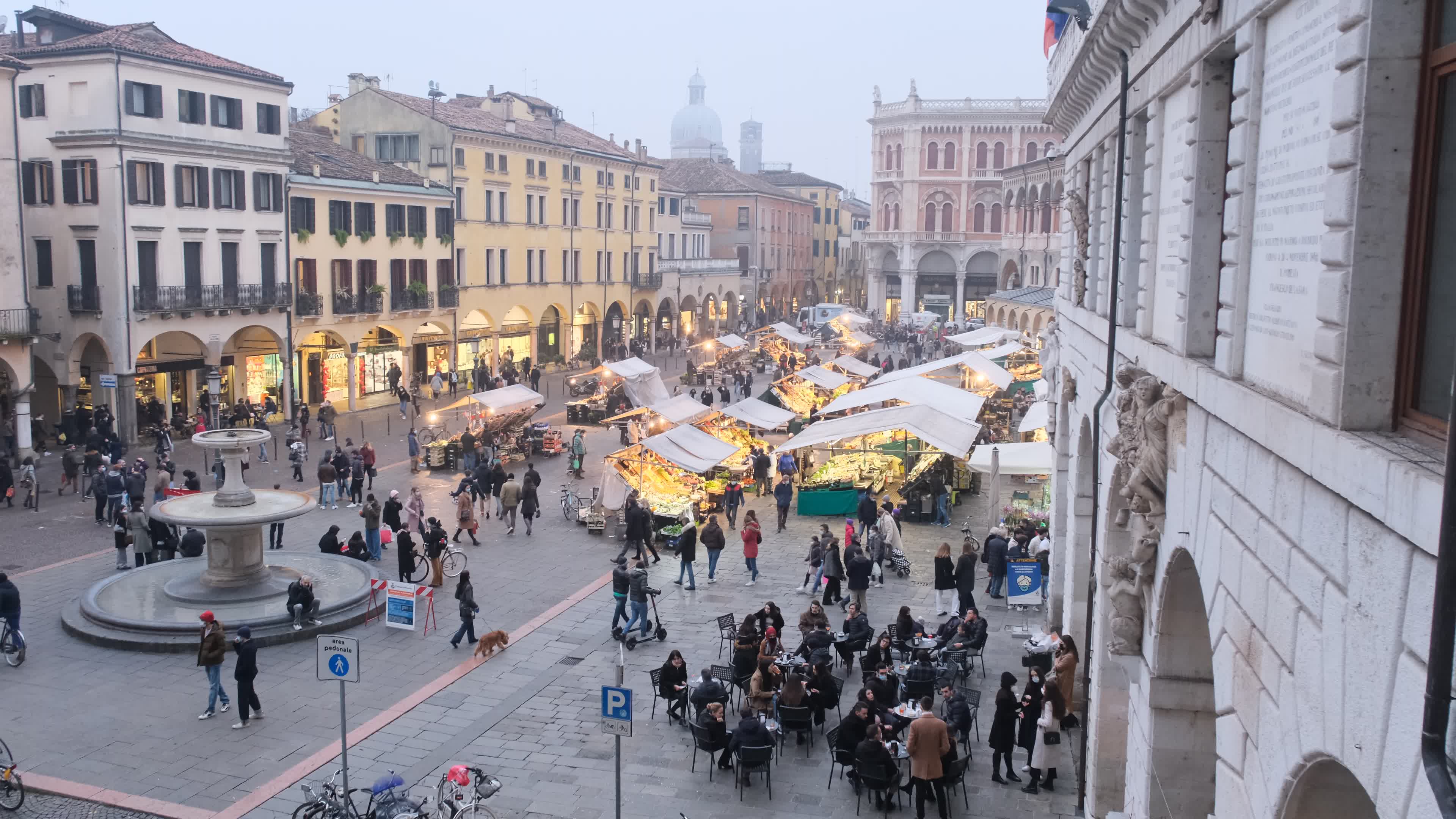 COVID-19 (Coronavirus) First Weekend In The Yellow Zone In Padua