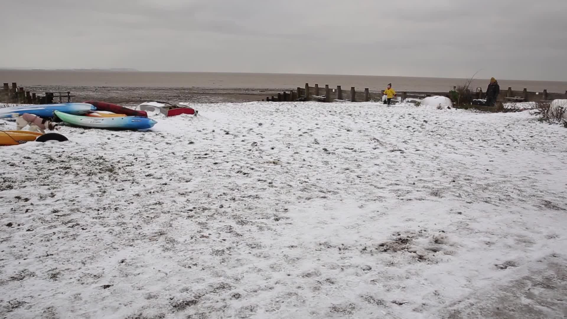 Snow and wind heats South-East England