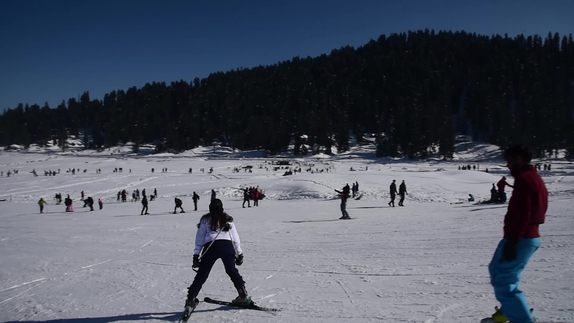 Skiing in Kashmir