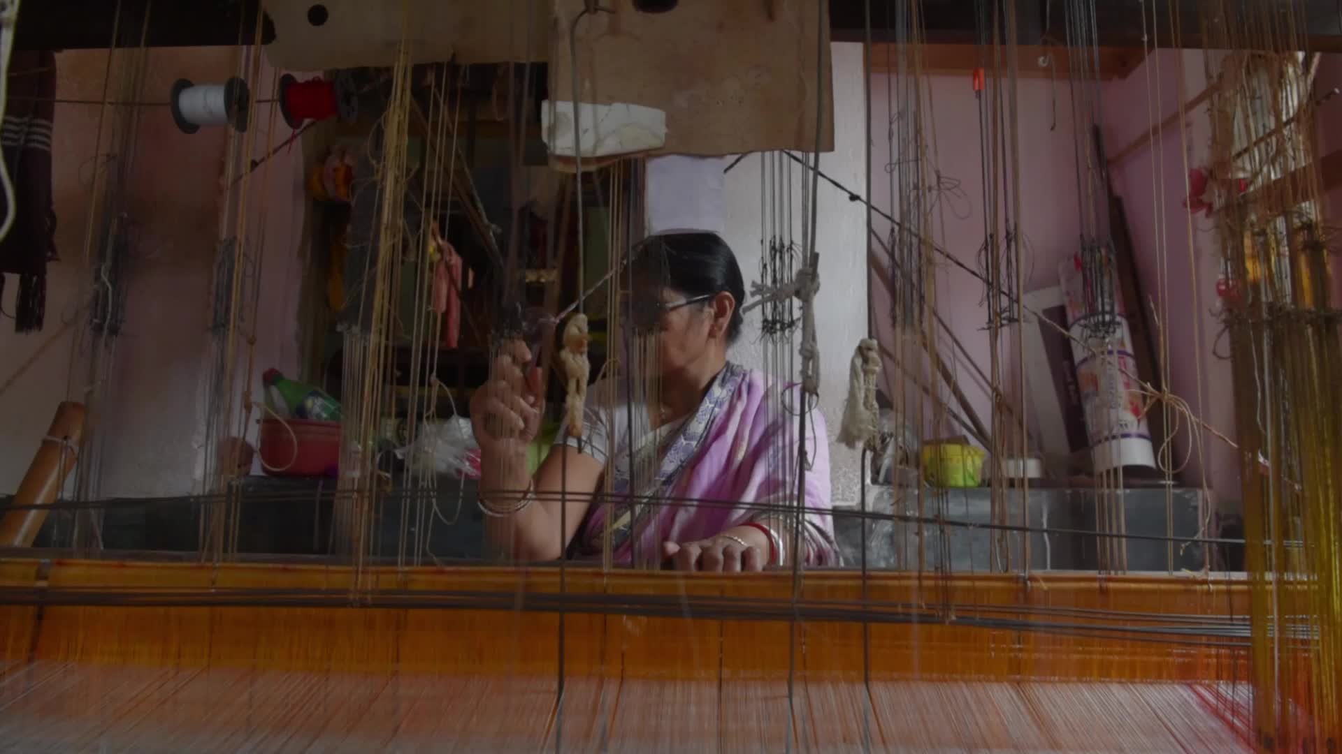 Making Of Tant Sari In West Bengal