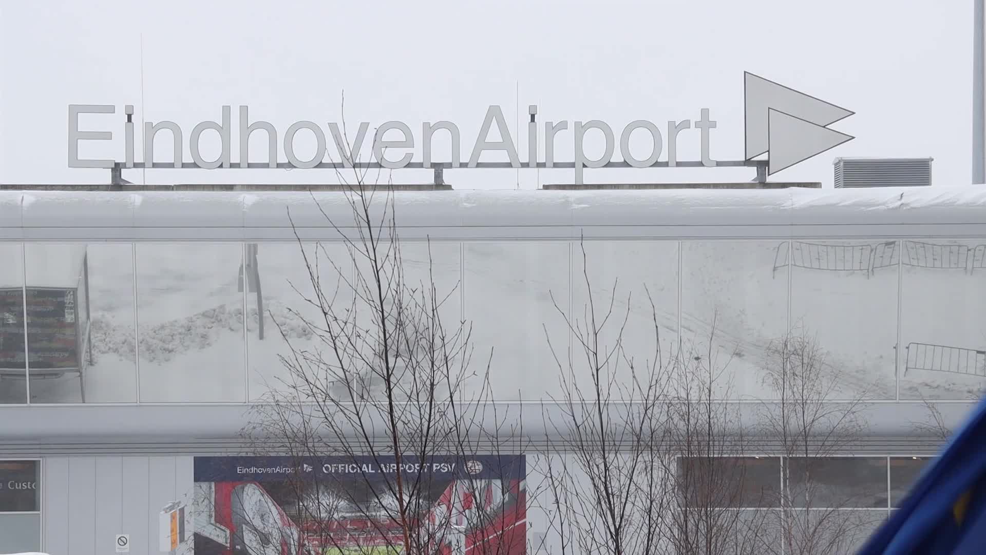 Snowstorm shuts down airport in the Netherlands