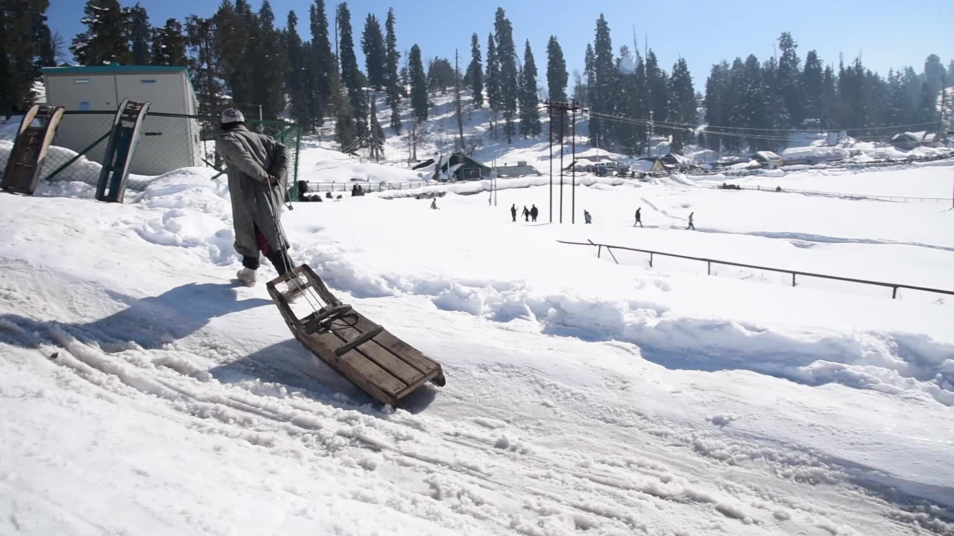 Skiing in Kashmir