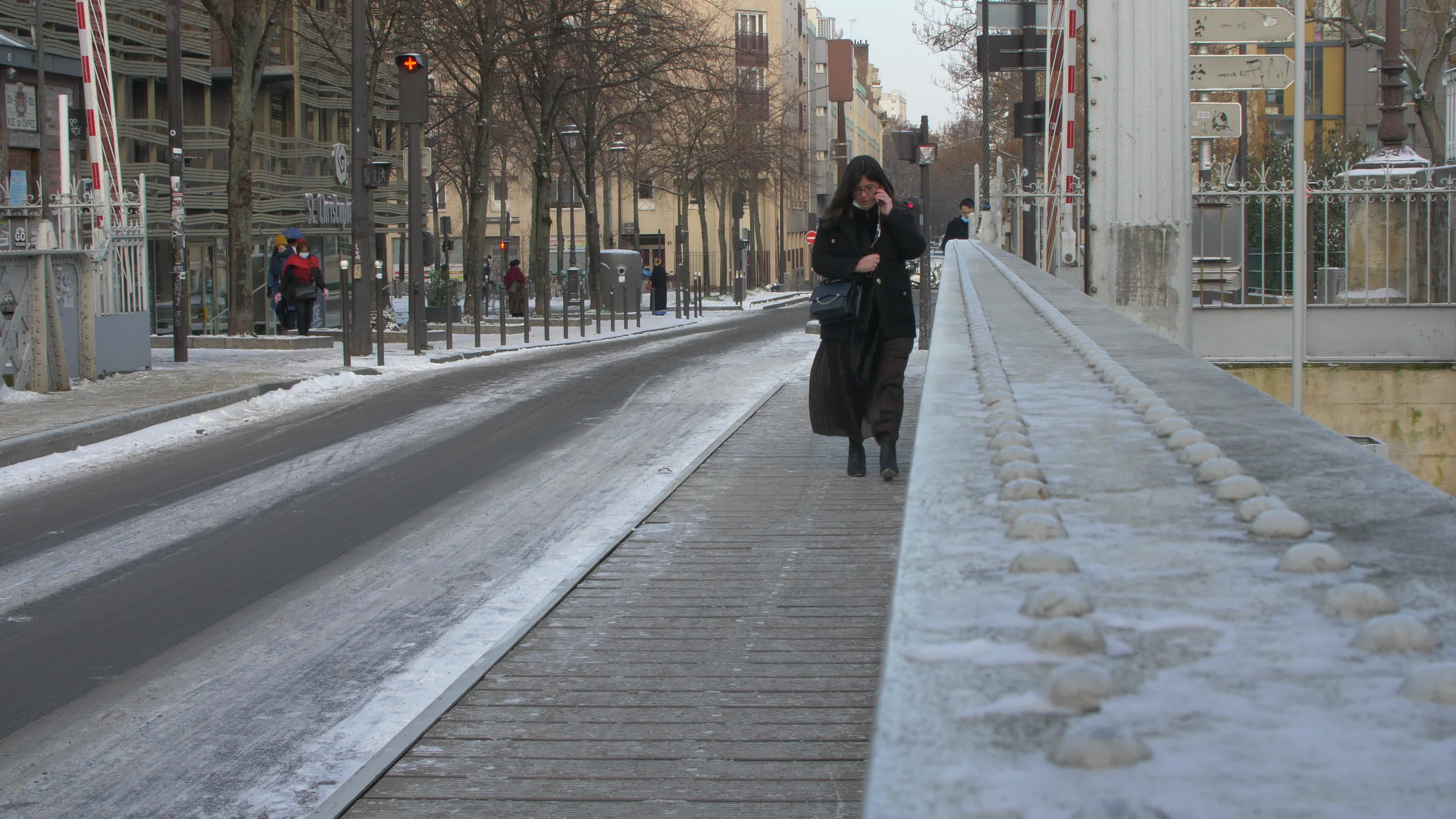 Paris and Ile-de-France under the snow