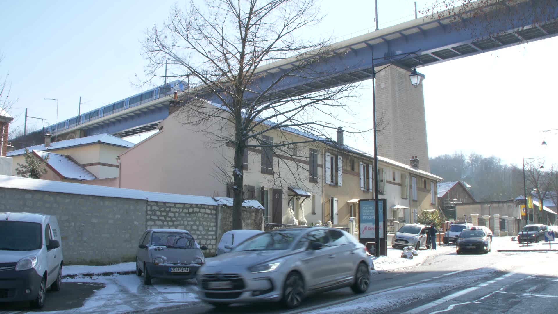 Paris and Ile-de-France under the snow