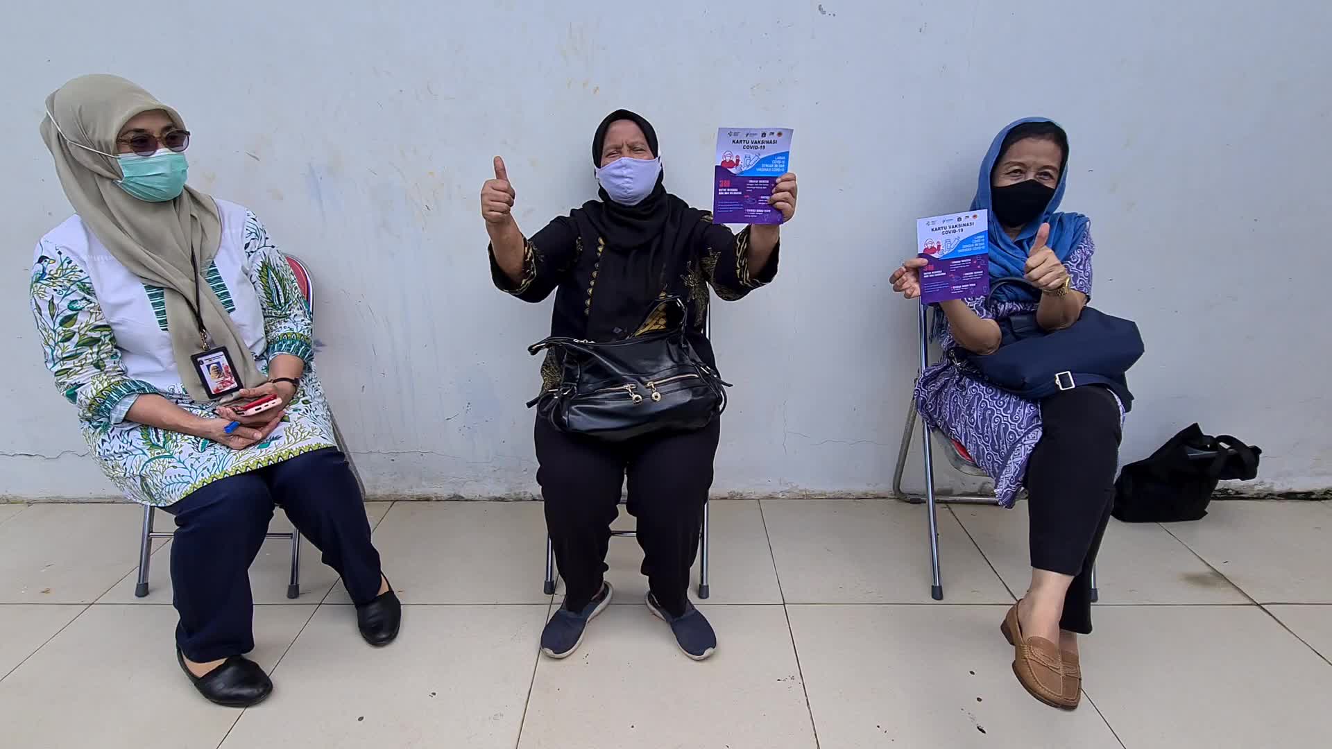 Indonesia starts vaccinating elderly health workers