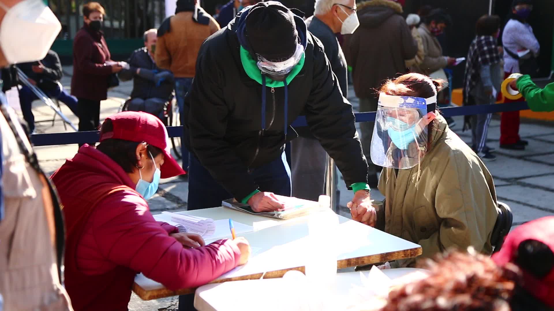 Vaccination Against Covid-19 For Elderly People In Mexico City 