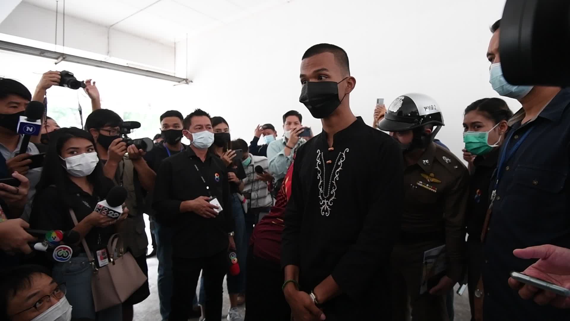 Thai pro-democracy activists report themselves on charges of insulting the royal