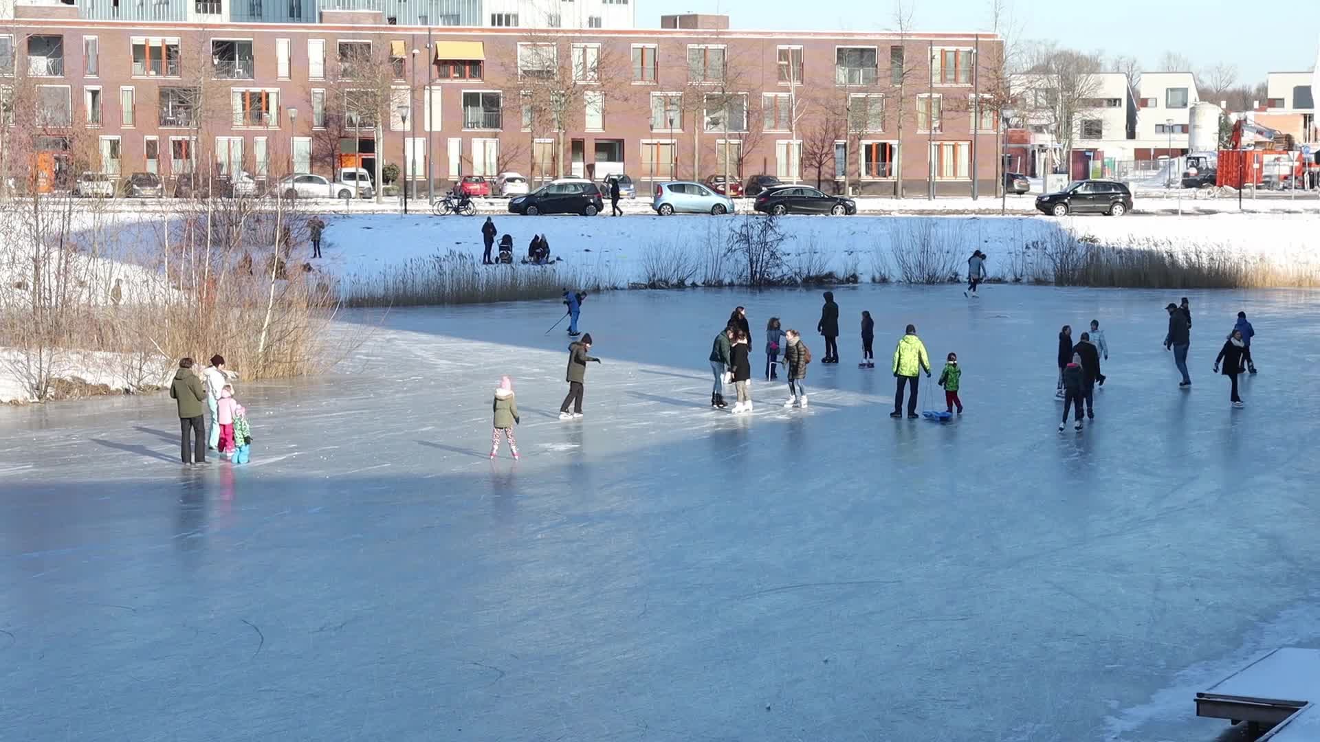 Ice skating frenzy takes over The Netherlands