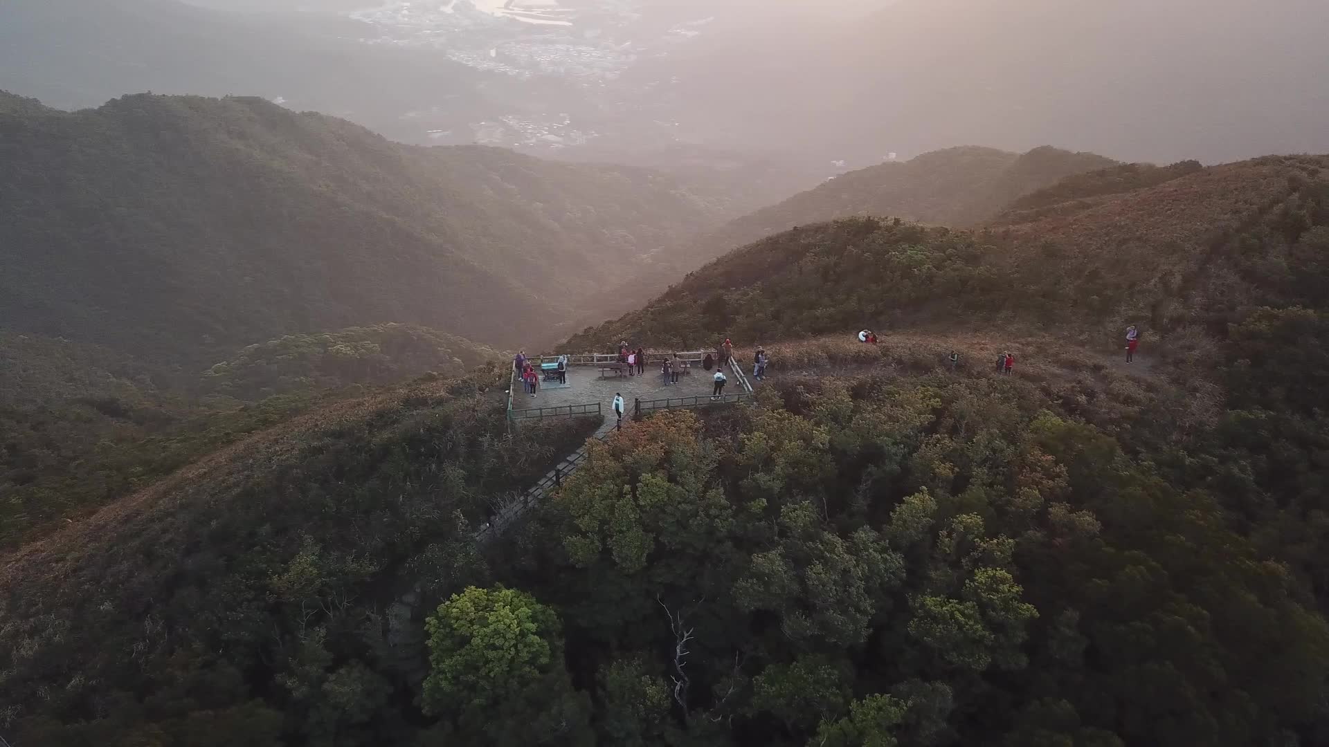 Hong Kong sees sunrise from Kowloon Peak on 4th day of Lunar New Year