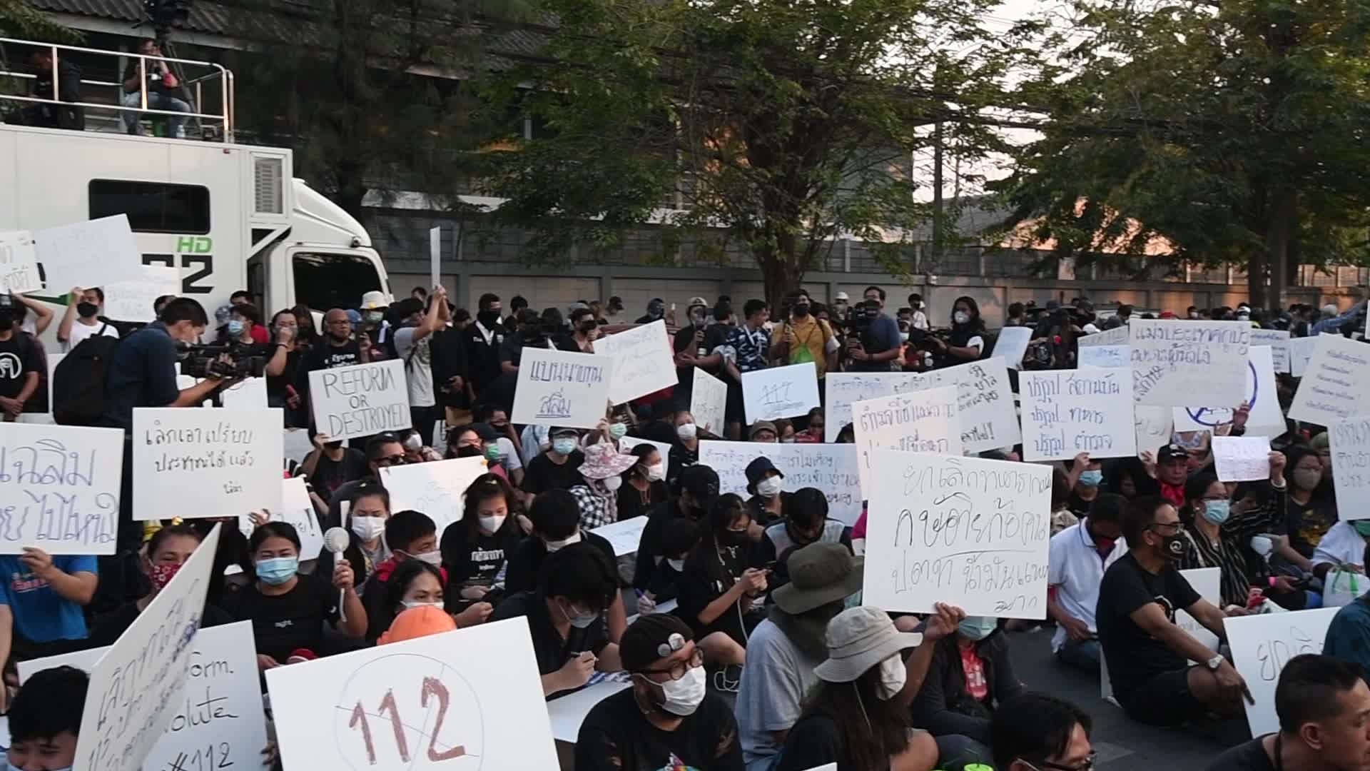 Protest outside the parliament after Thai prime minister survives no-confidence vote
