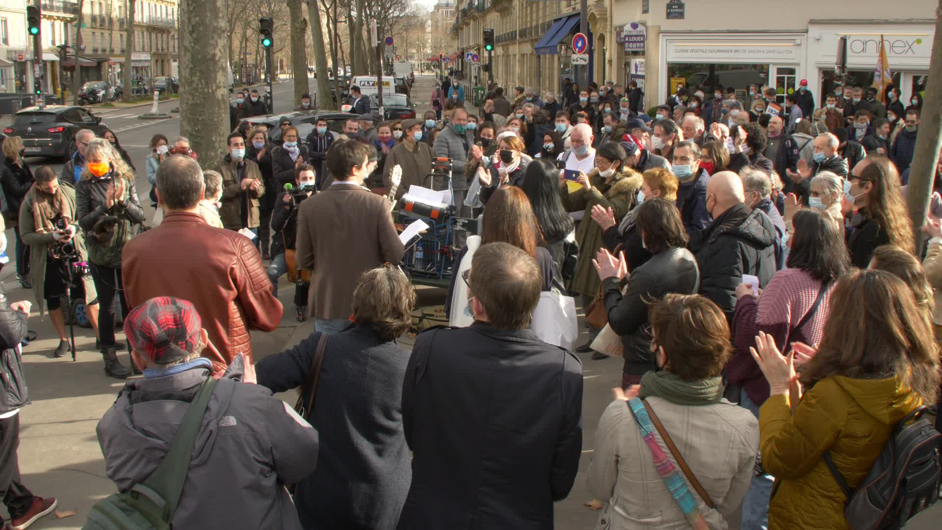 French right protests against anti-covid restrictions measures