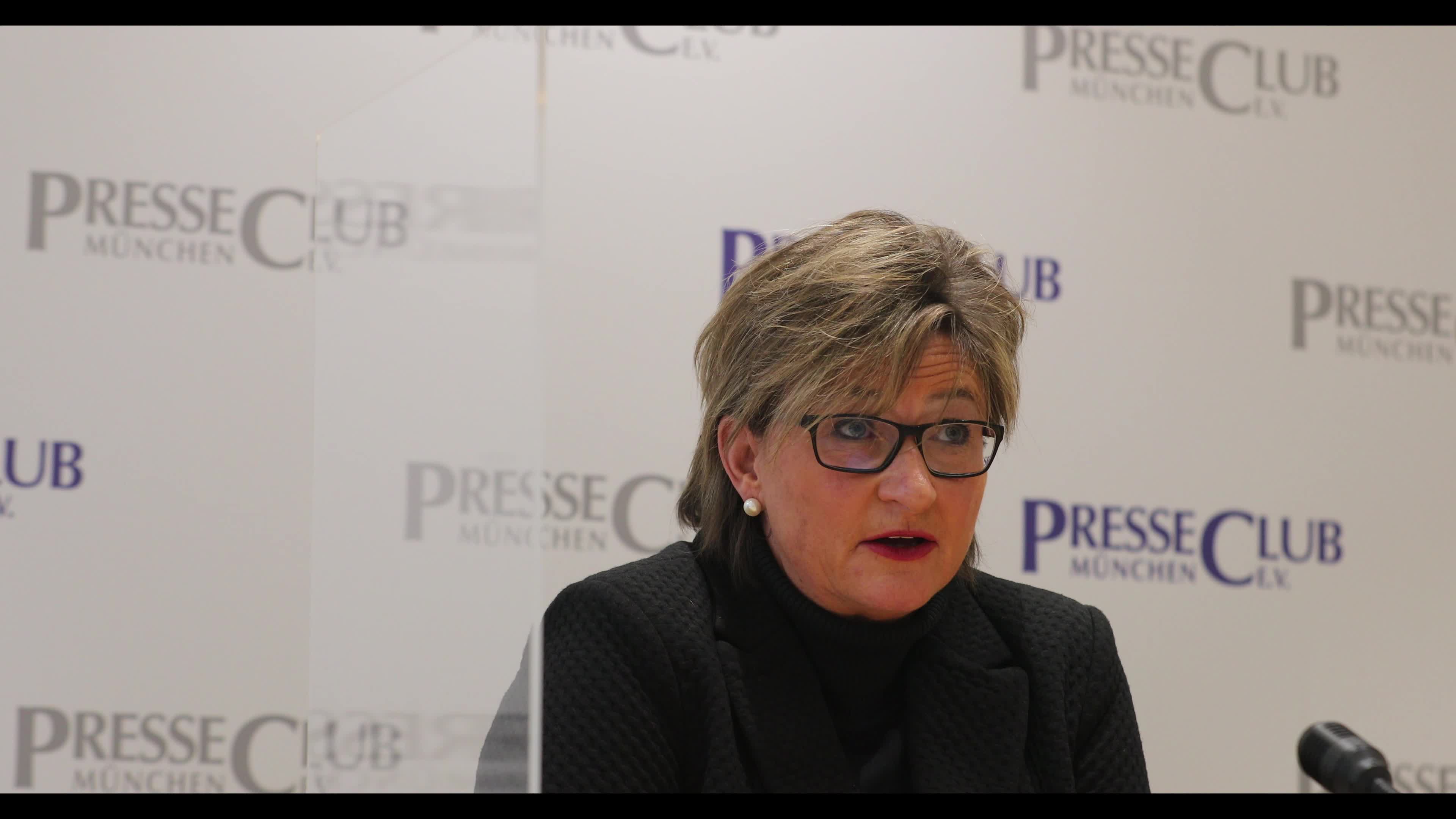 Press Conference of the Bavarian and German teacher’s association