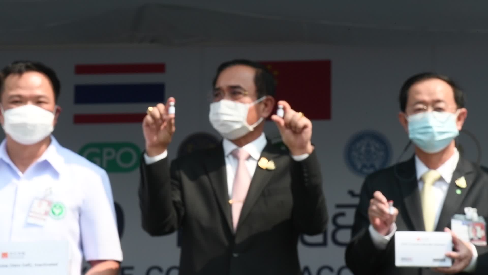 First batch of 200,000 doses of the Sinovac vaccine from China arrives in Thailand