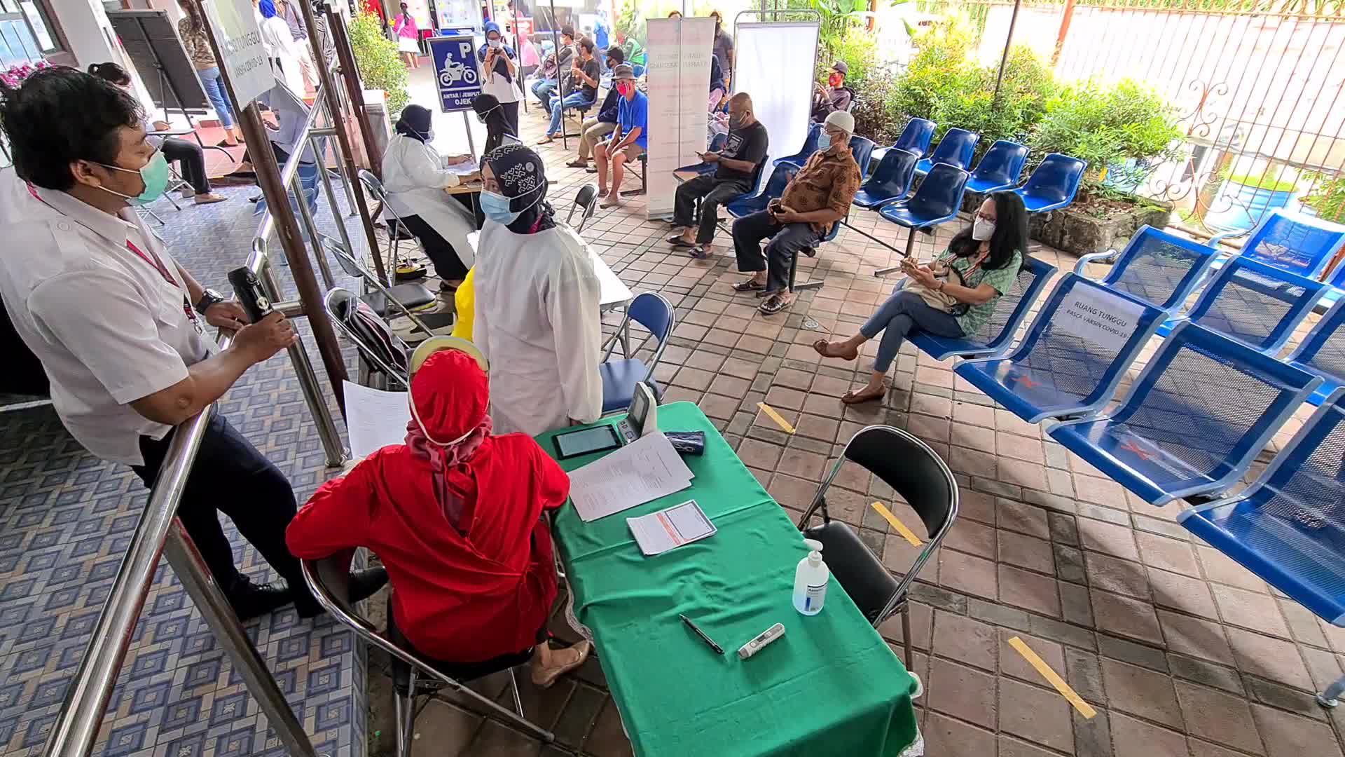 Coronavirus vaccination for elderly in Indonesia