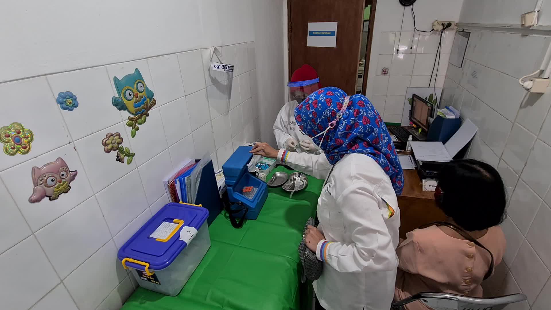 Coronavirus vaccination for elderly in Indonesia