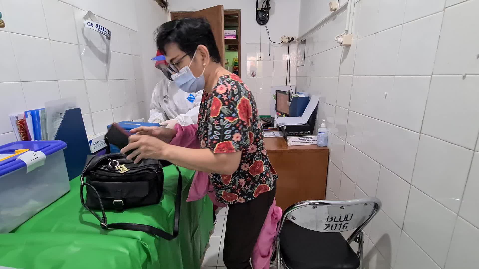 Coronavirus vaccination for elderly in Indonesia