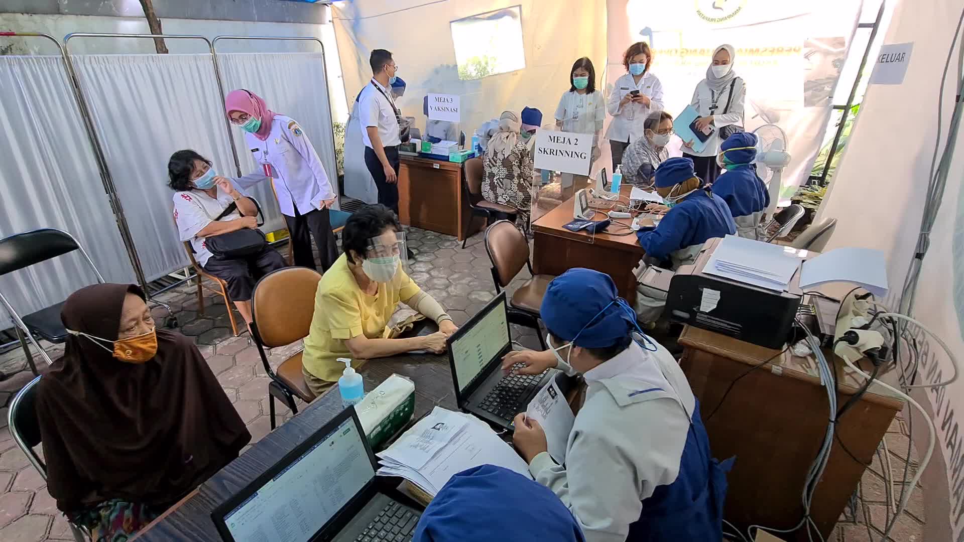 Coronavirus vaccination for elderly in Indonesia