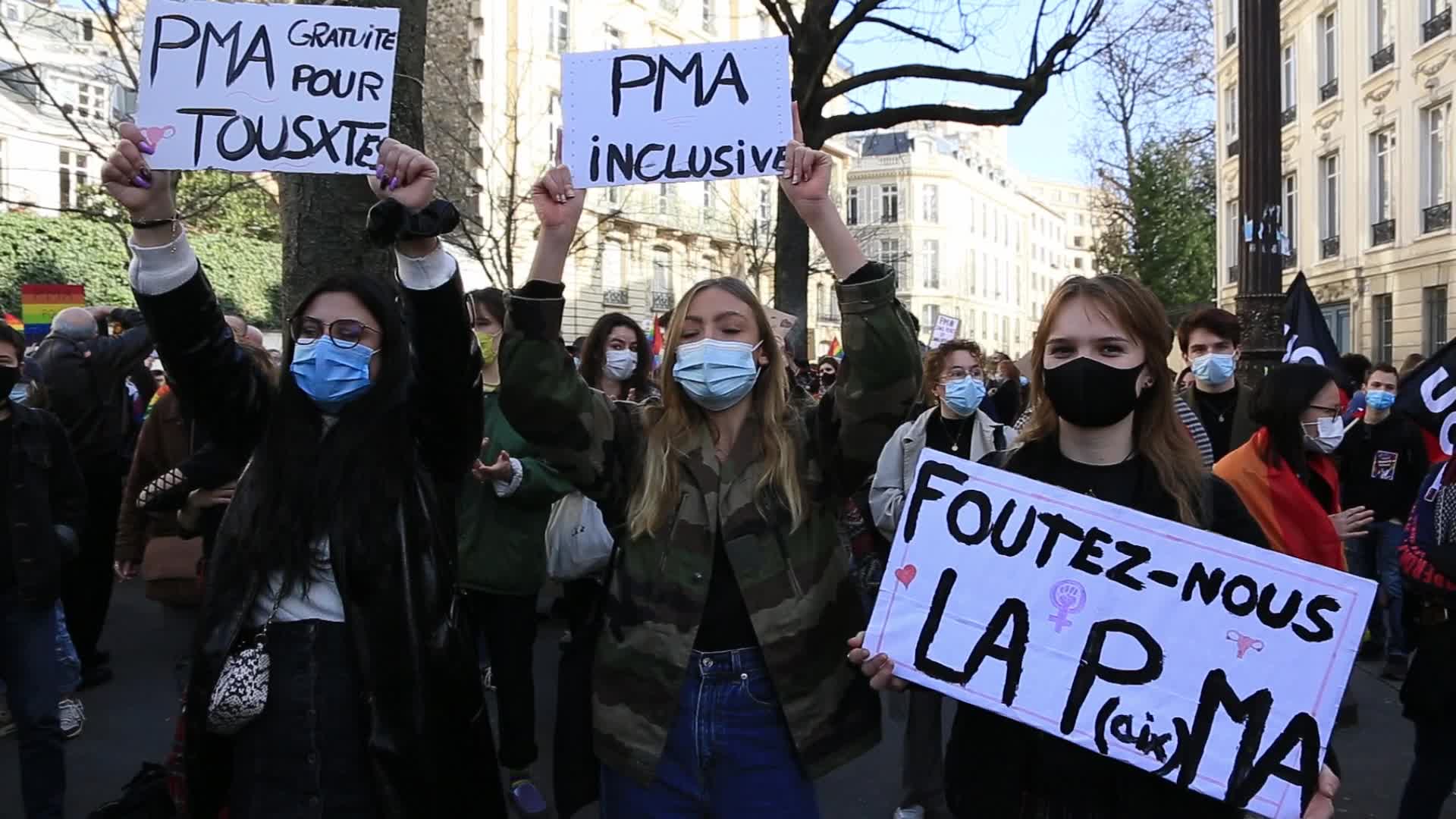 Demonstration to ask for the Medically Assisted Reproduction for all in Paris
