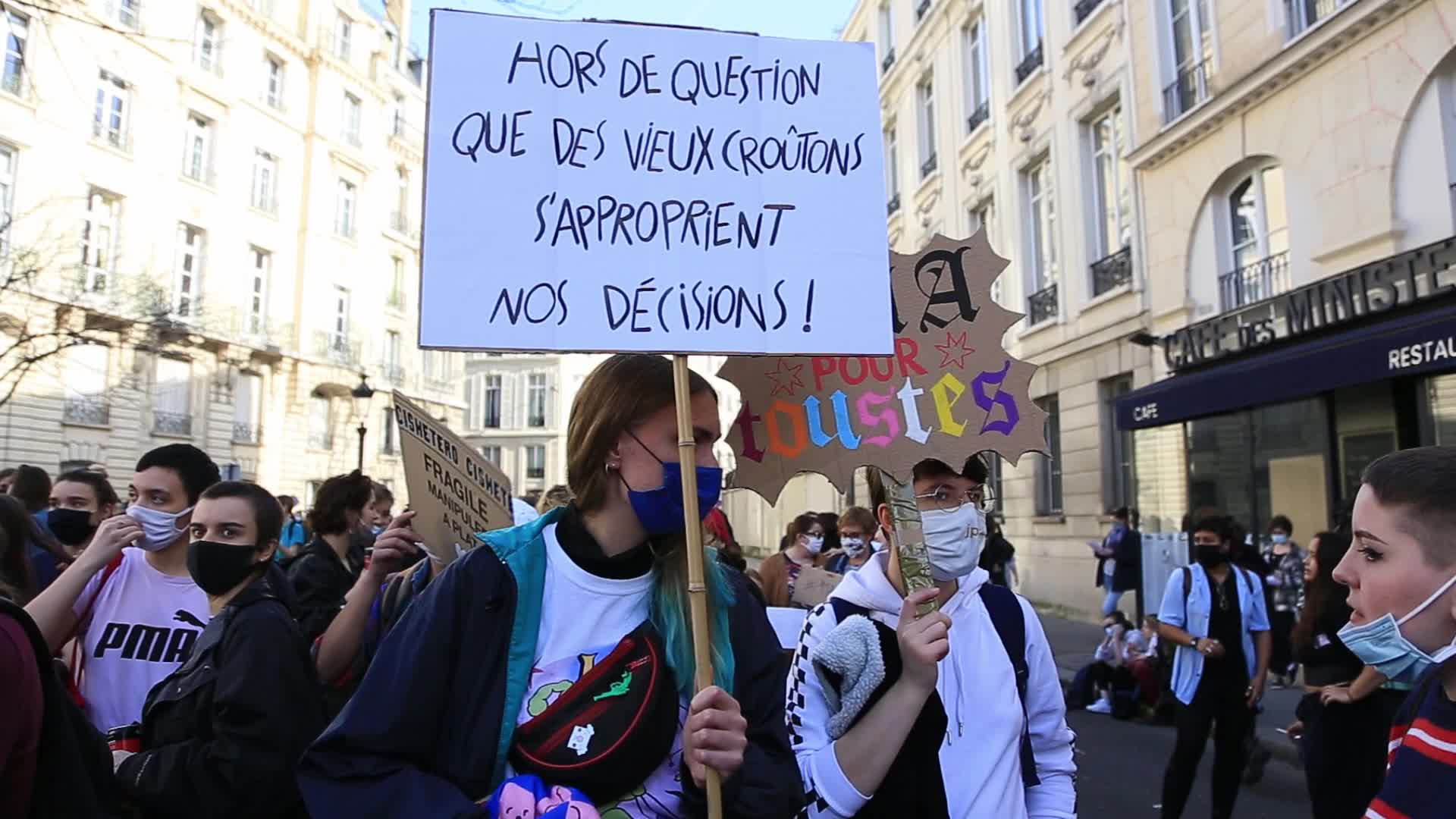 Demonstration to ask for the Medically Assisted Reproduction for all in Paris