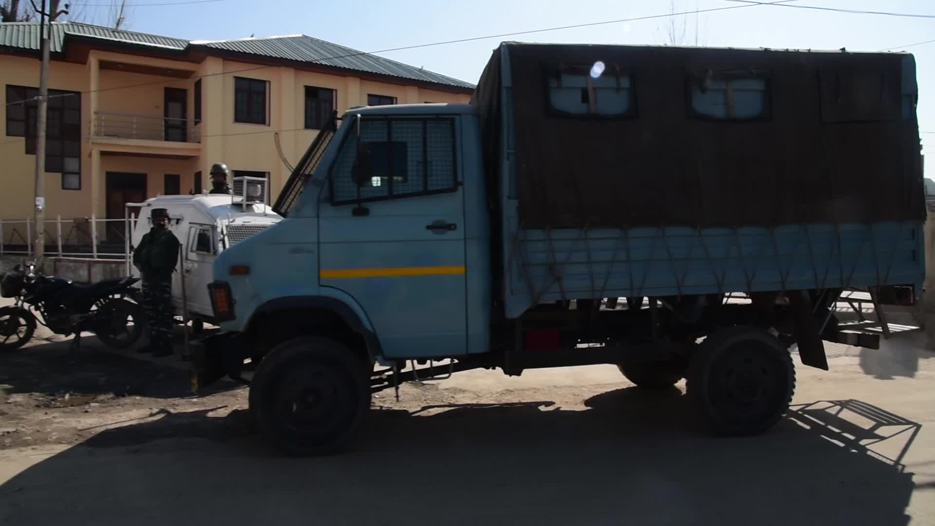 3 policemen, 3 militants killed in 3 encounters in Kashmir