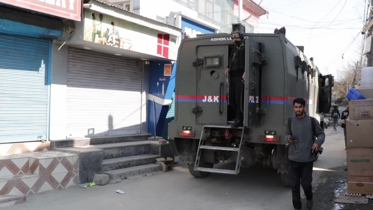 2 cops killed after militants open fire at security forces in Srinagar’s Barzulla